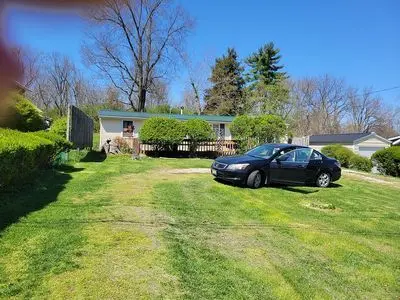 8233 Harrisburg Rd