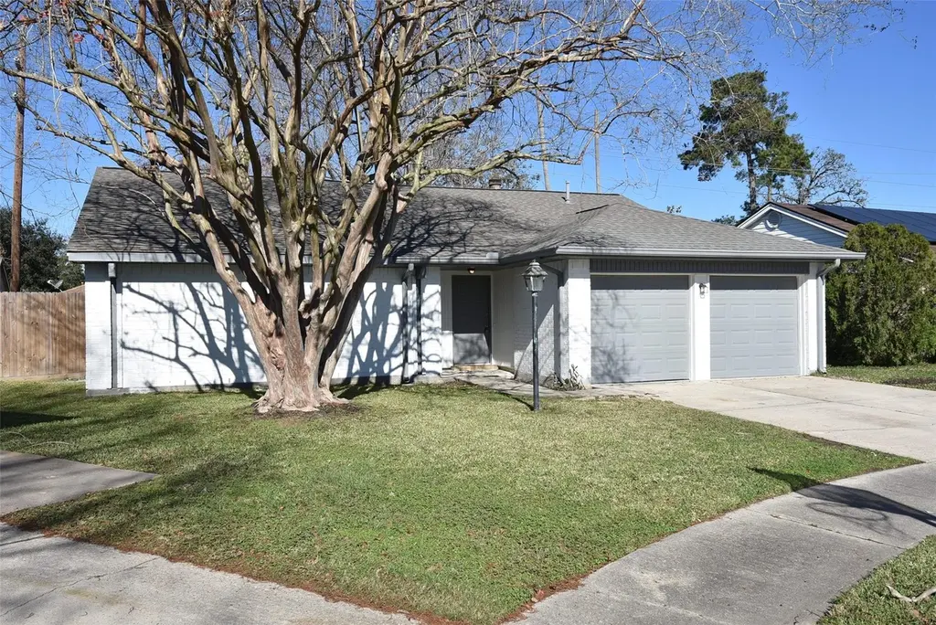 2711 Goldspring Ln