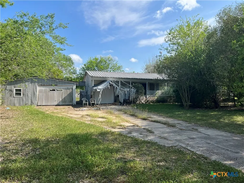 405 Mulberry Dr