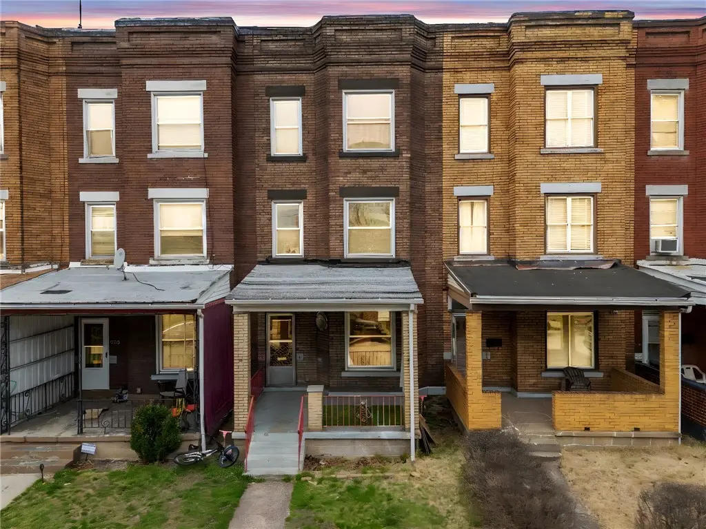 625 E 9th Ave