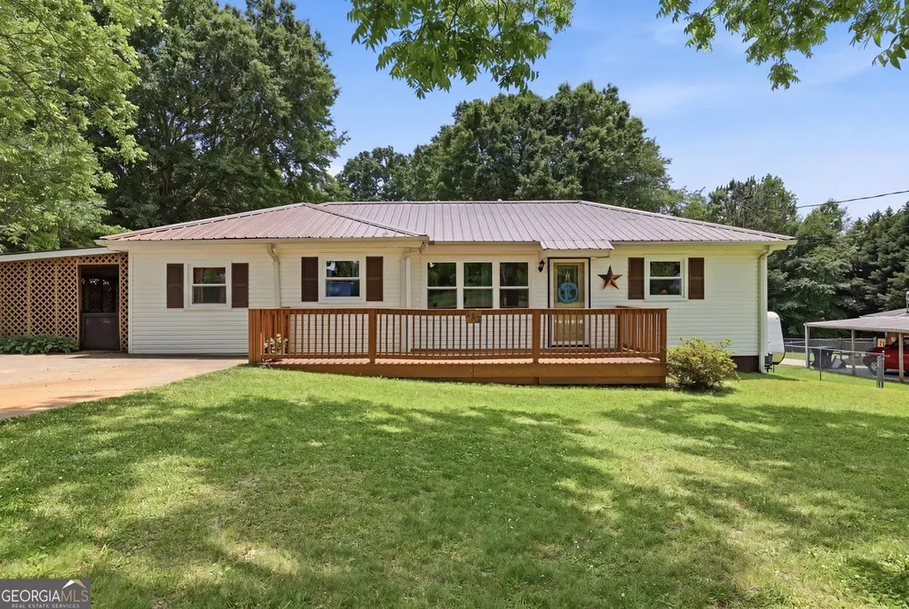 369 Skyline Dr