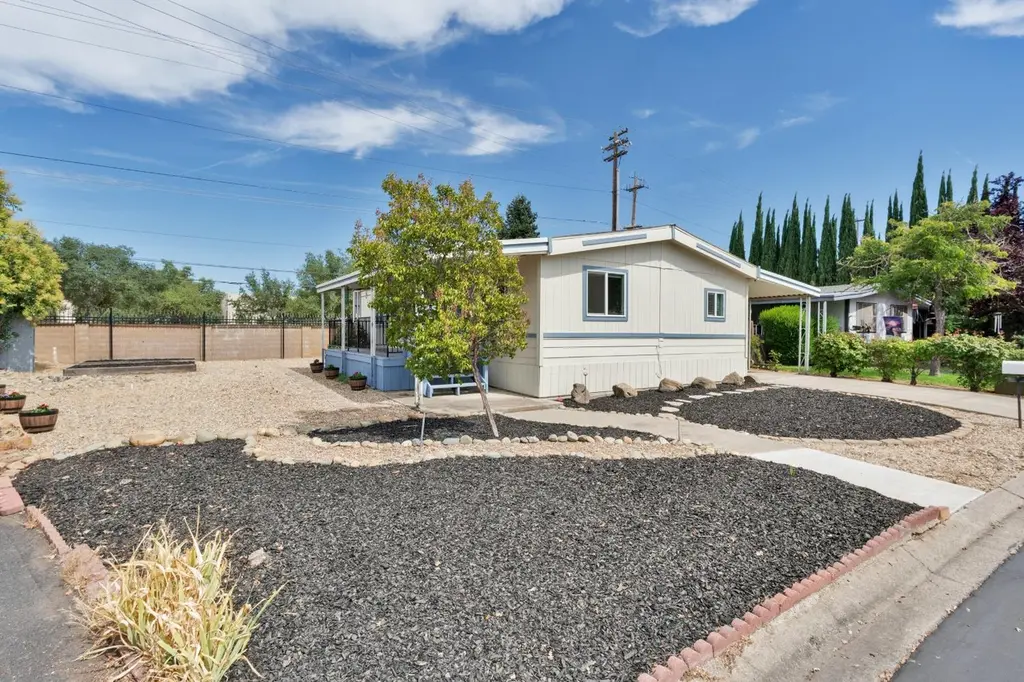 472 Oleander View Way