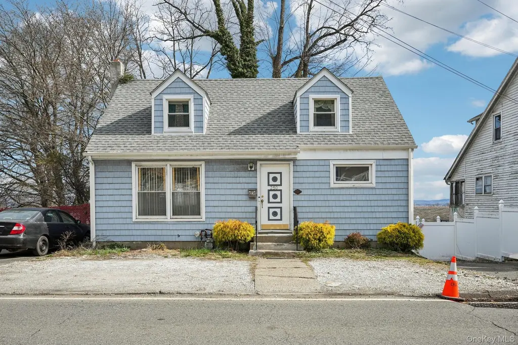 250 Westside Ave