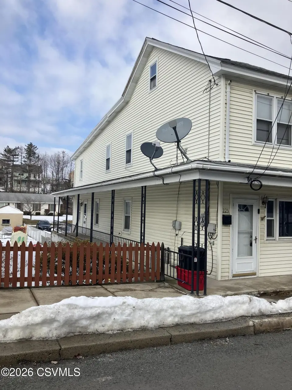 223 Penn St