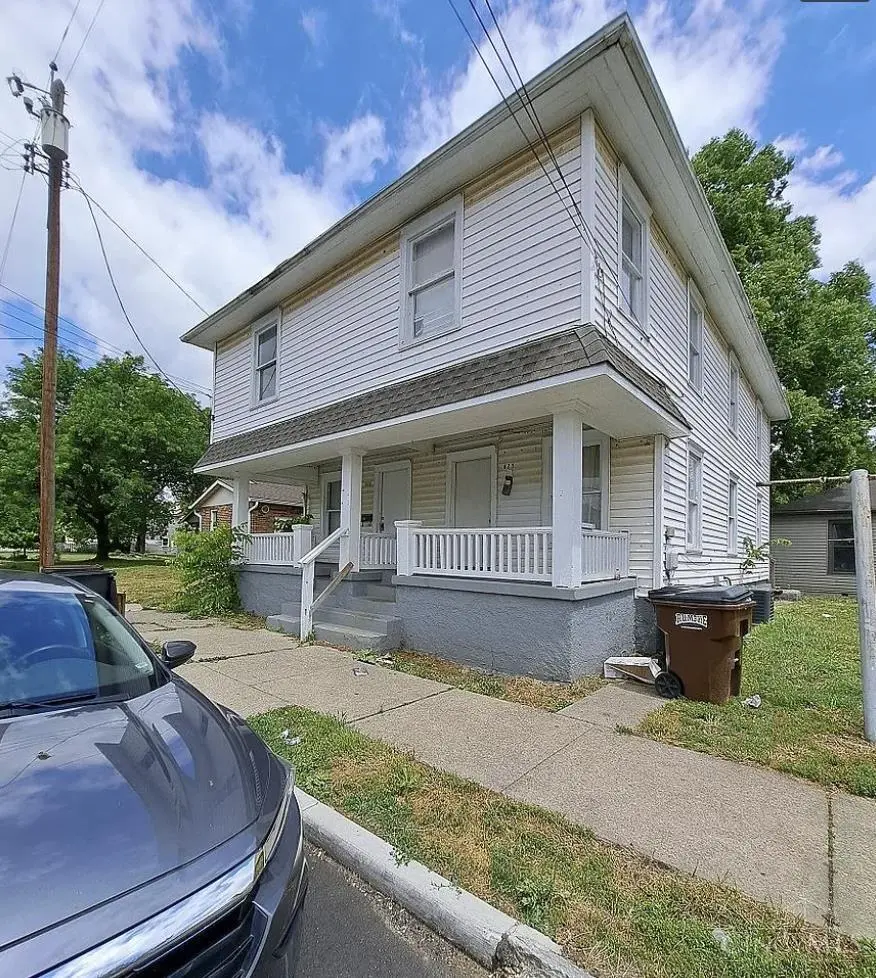 821 6th Ave