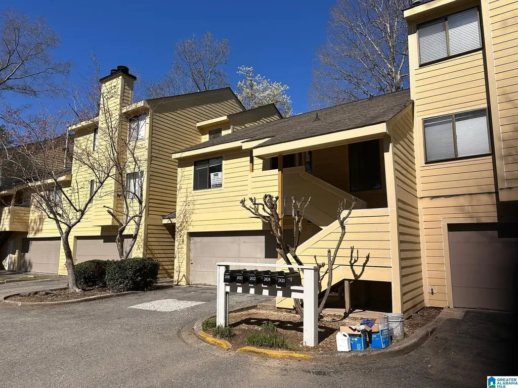 2424 Mallard Dr #2424