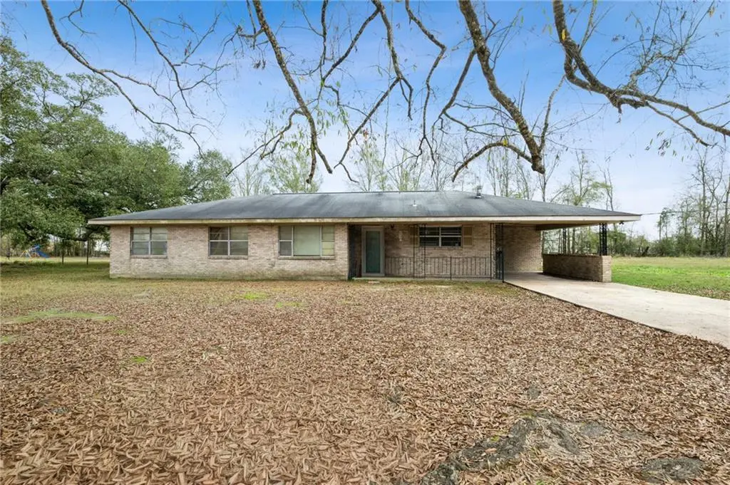 19302 Robert Rd