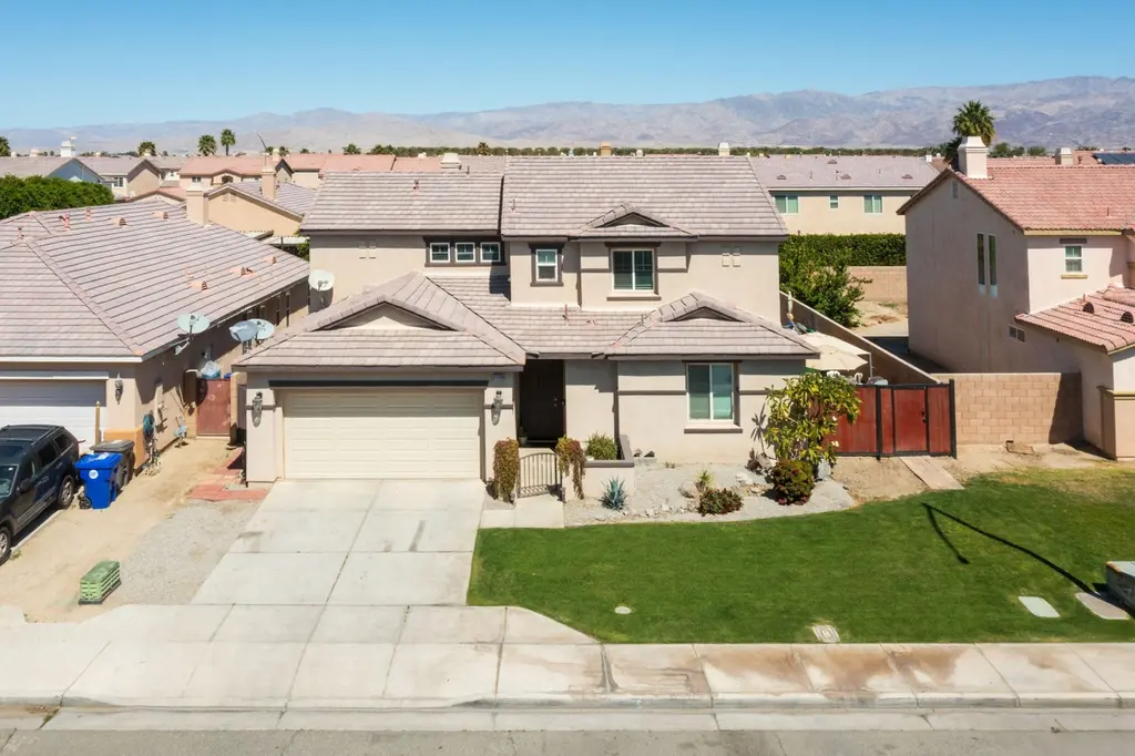 83808 Avenida Verano
