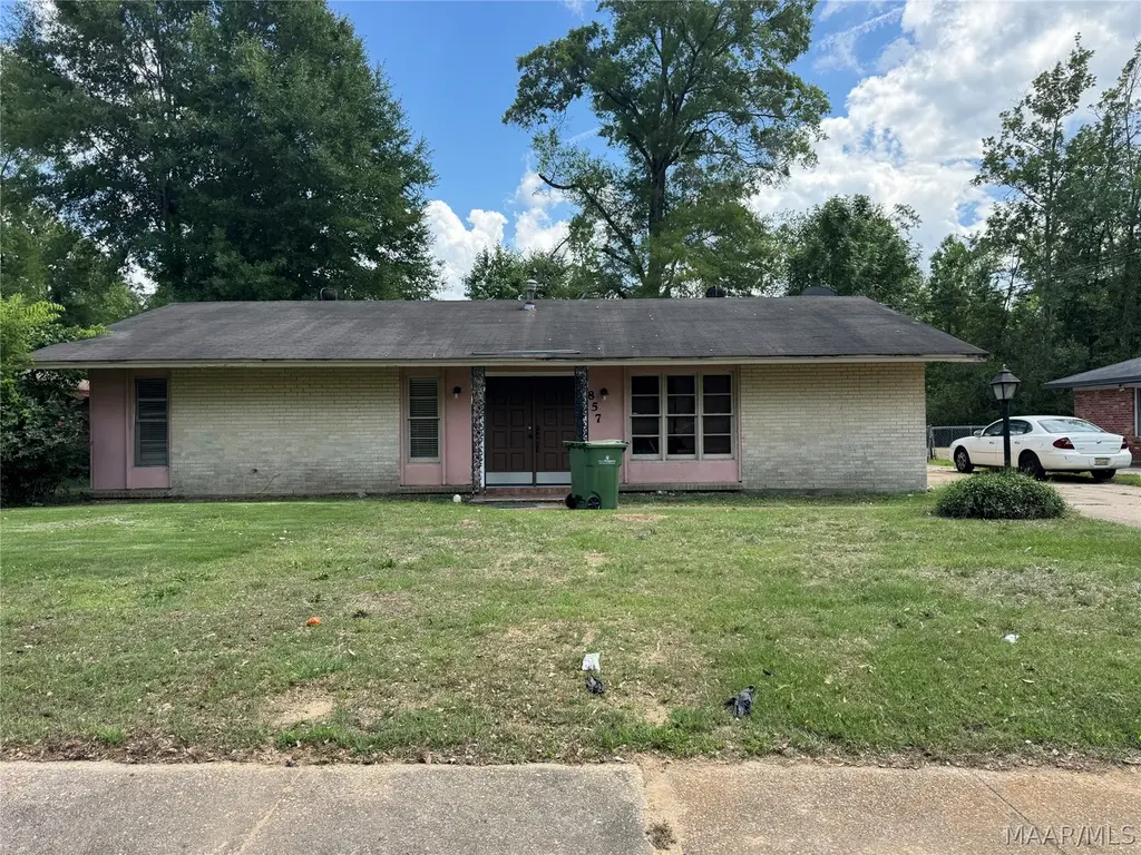 857 Queensbury Dr