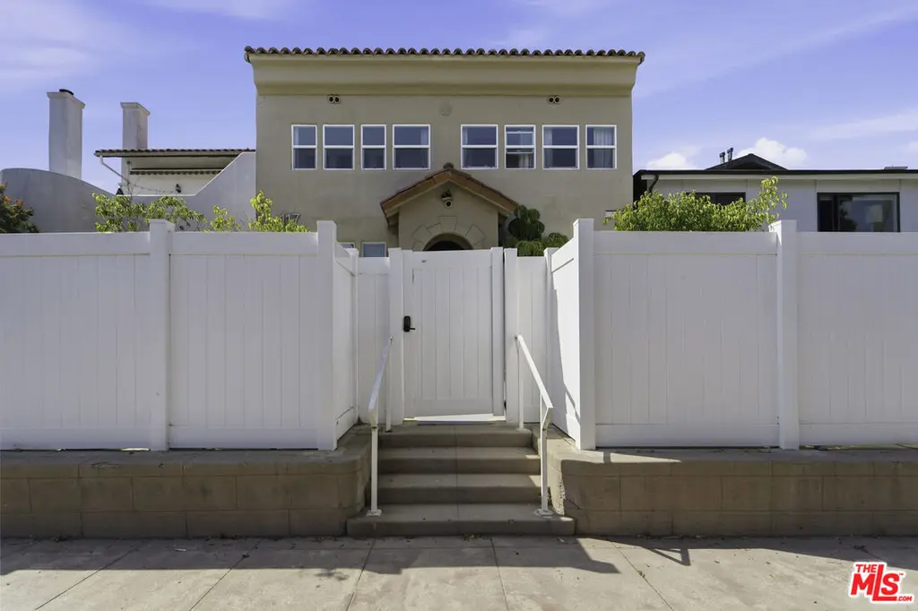 117 Paloma Ave