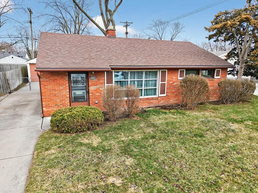 26206 Dale Ct