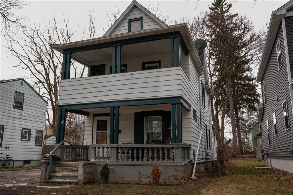 111 Superior St