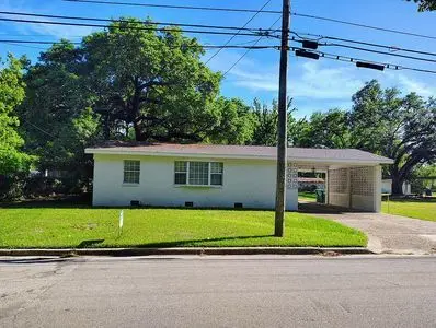 1206 Lake Ave