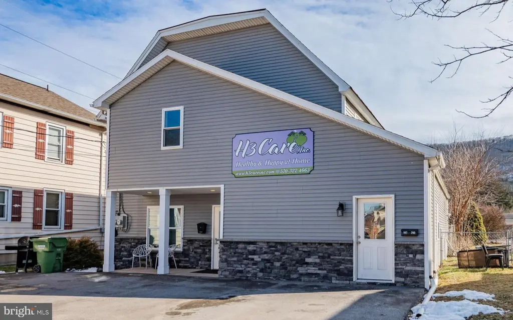 907 W Southern Ave
