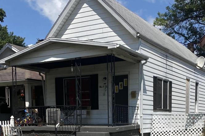 302 E Louisiana St
