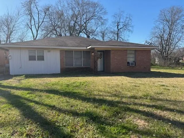 216 Martin Luther King Dr