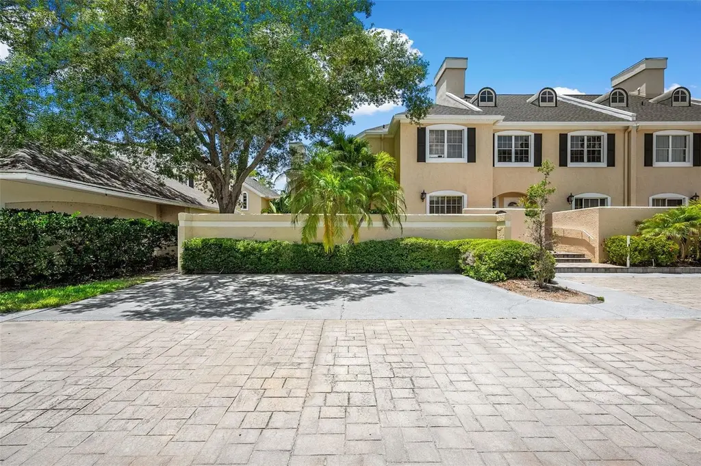 13770 Marseilles Ct