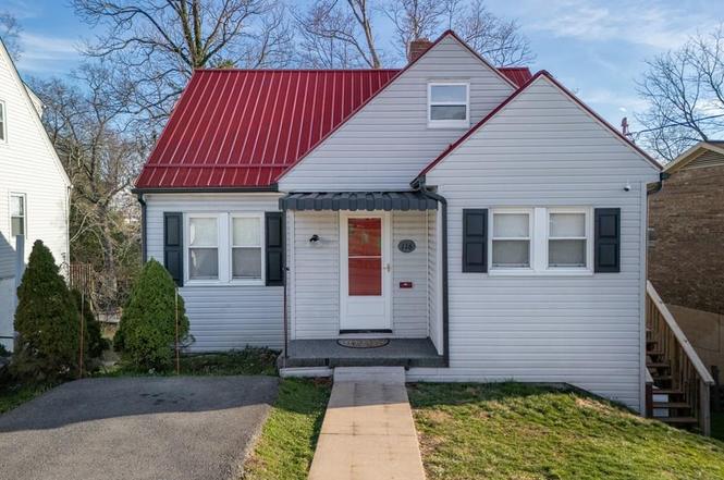 116 Westwood Dr
