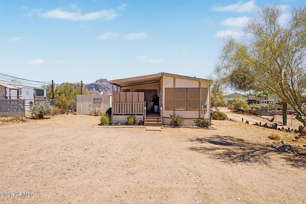 479 N Cactus Rd