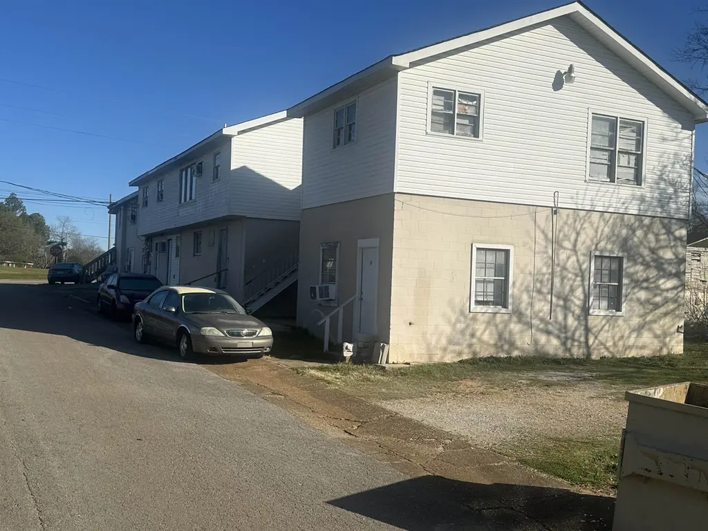 3202 Huntsville Rd