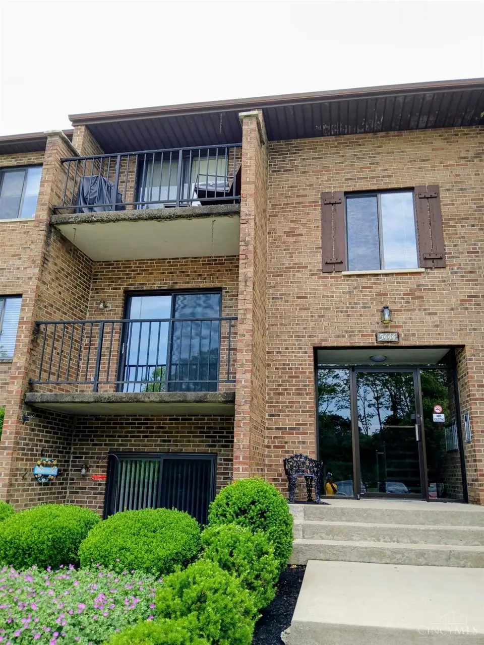 5444 Bluesky Dr #17