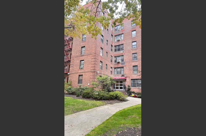 14215 26th Ave Unit 5F
