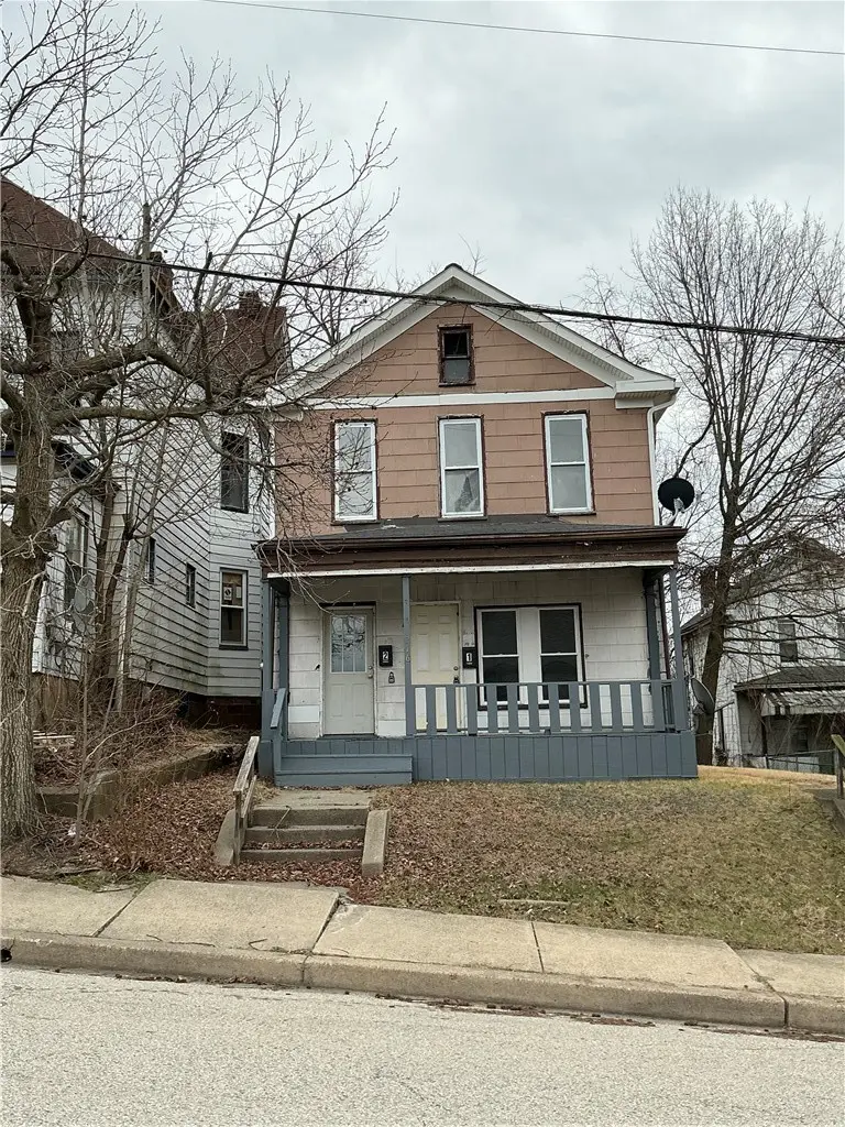 216 Ridge Ave