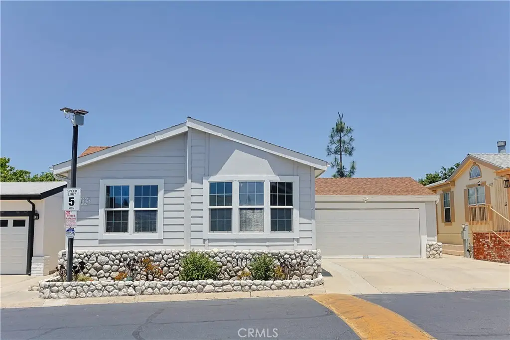 23301 Ridge Rte #207
