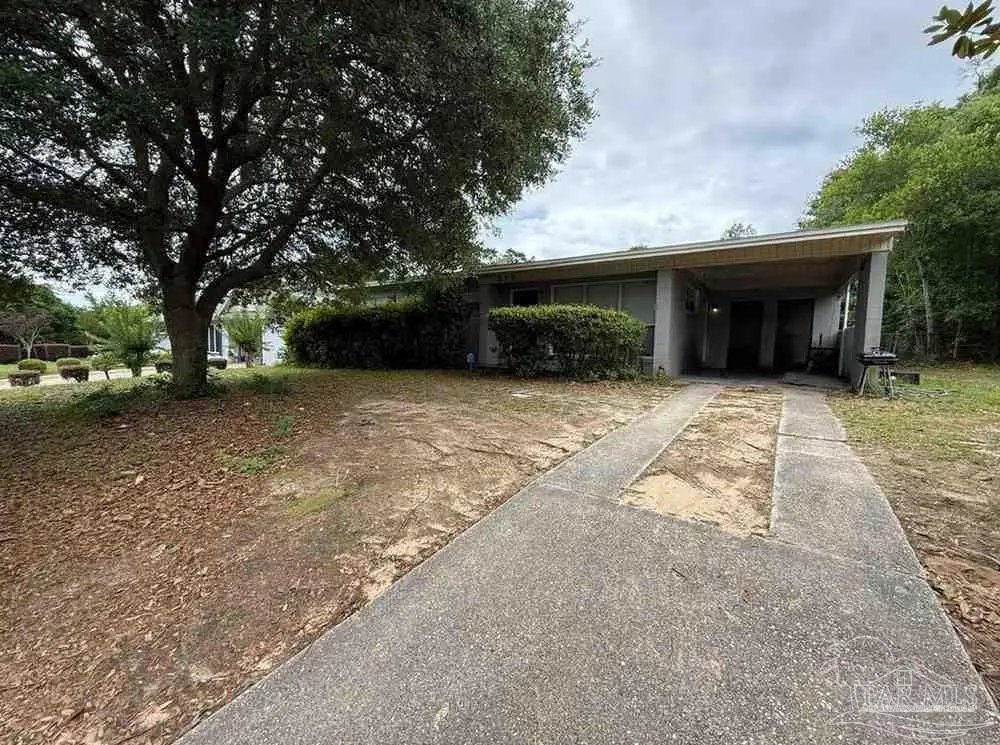 815 Woodland Dr