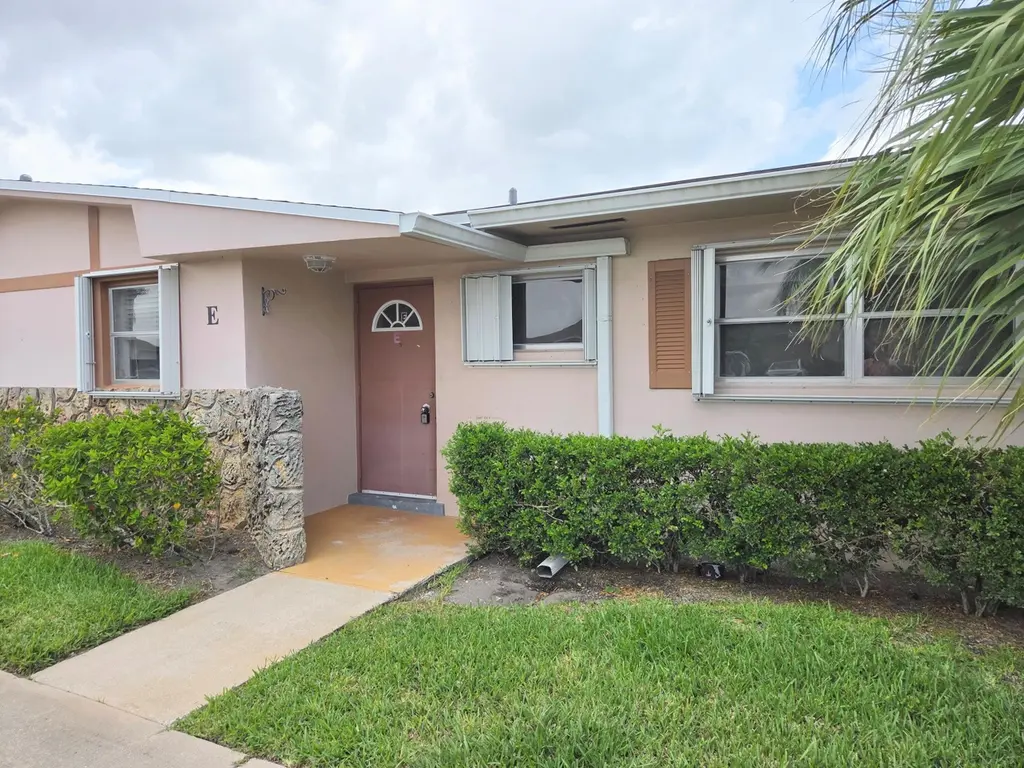 2703 Dudley Dr W Unit E