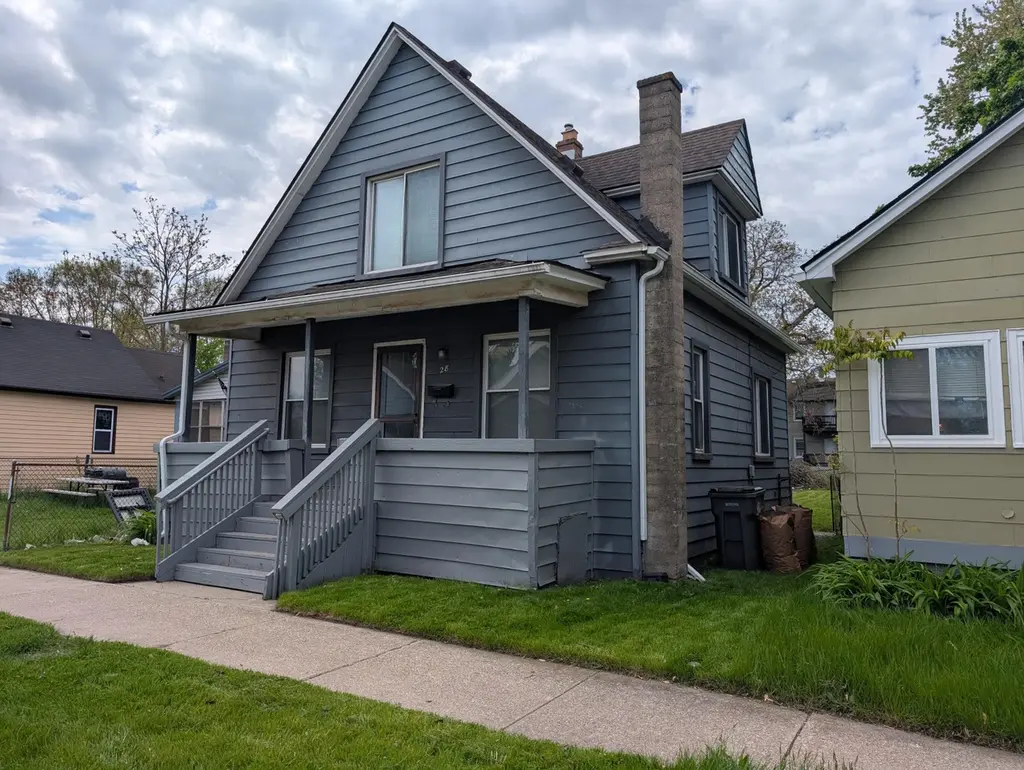 28 E Alexis Ave