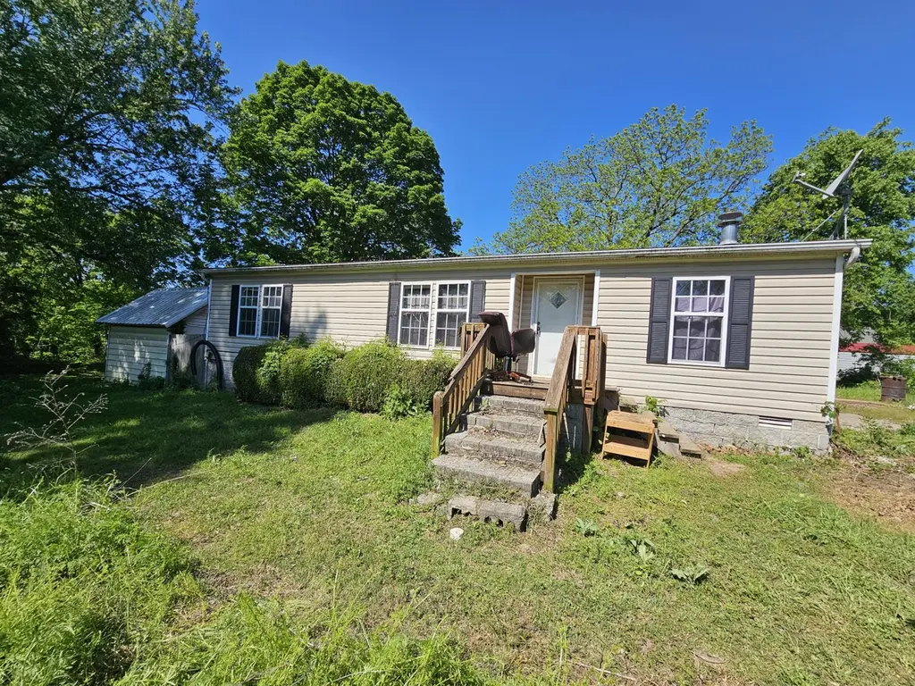 509 E Main St