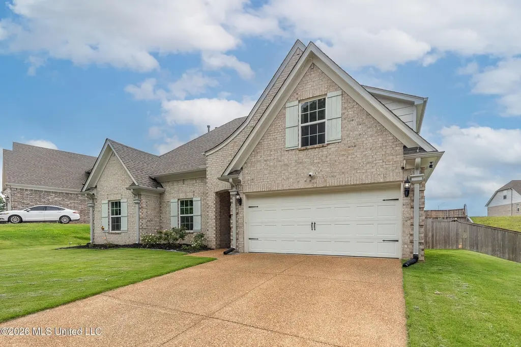 235 Magnolia Hts Dr