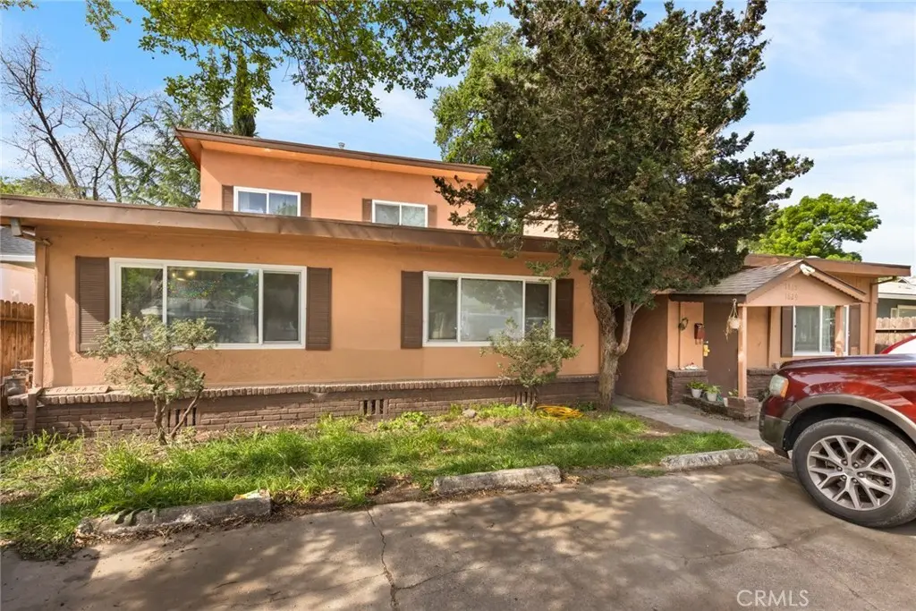1825 Magnolia