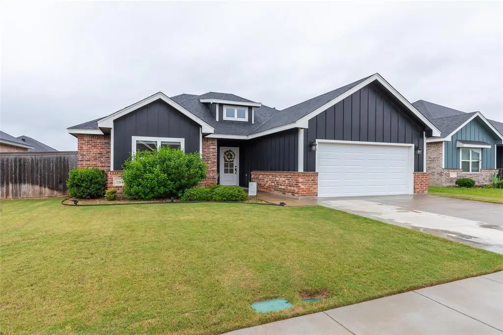 331 Sophia Ln