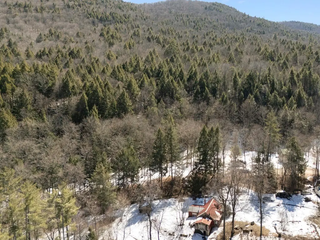 206 Smith Rd
