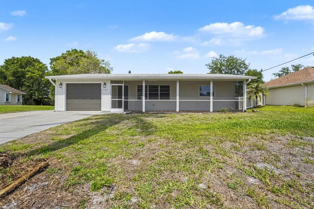 767 Rolling Hill Dr