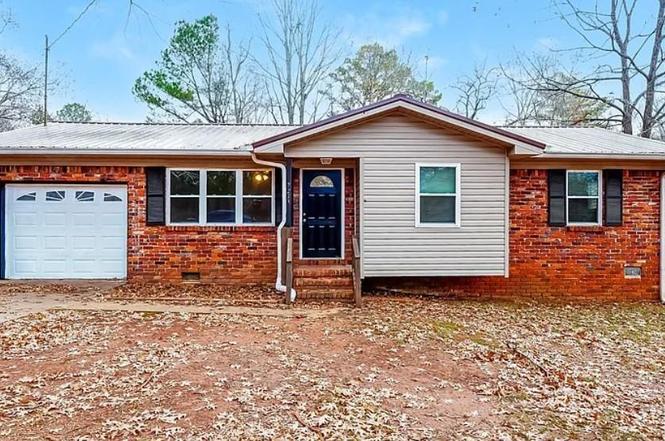 2213 Cynthia Dr
