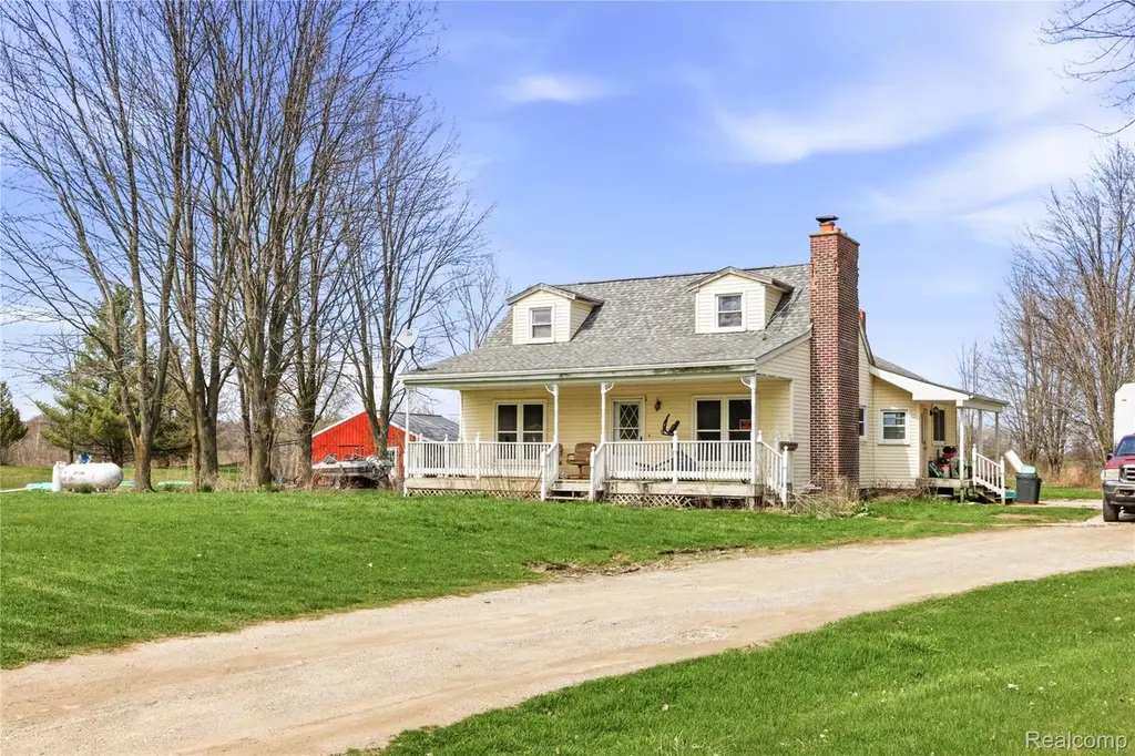 301 E Fremont Rd