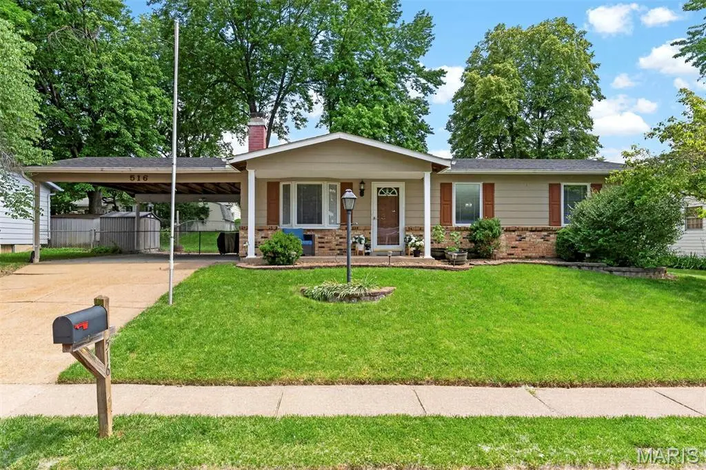 516 Crestview Ln