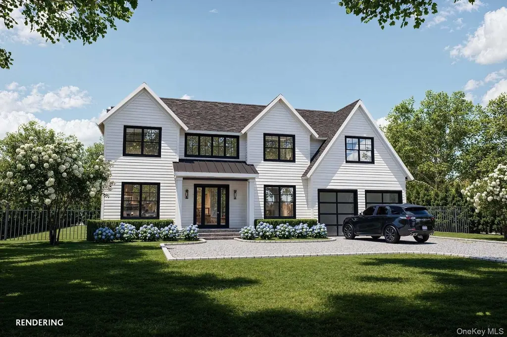 12 Peconic Bay Ave