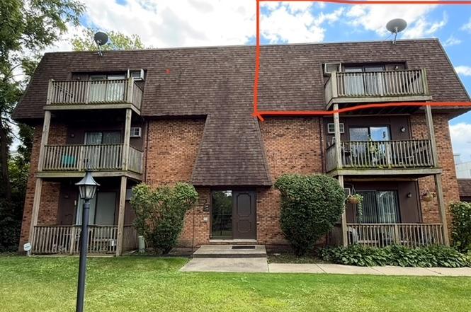 3360 184th St Unit 3W