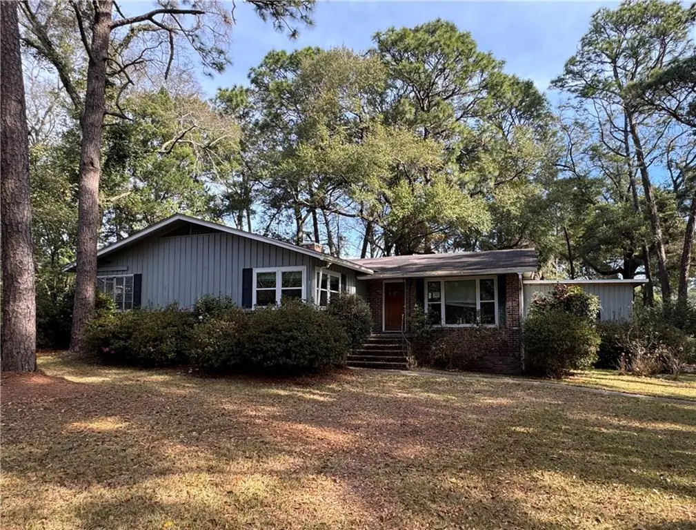 1166 Harvard Dr