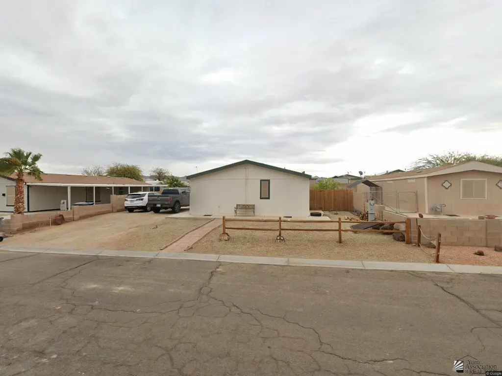 10257 S Winter Ave
