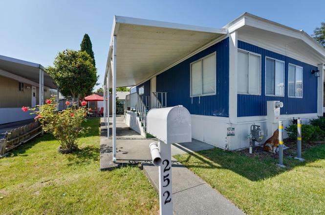 252 Pear Ln