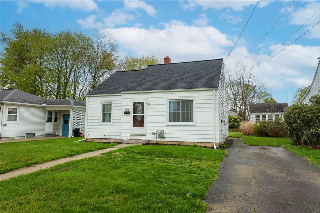 623 Decker Ave