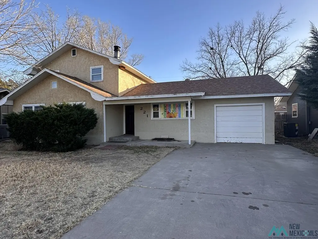 221 New Mexico Dr