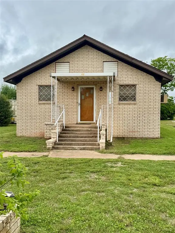 120 N Main St