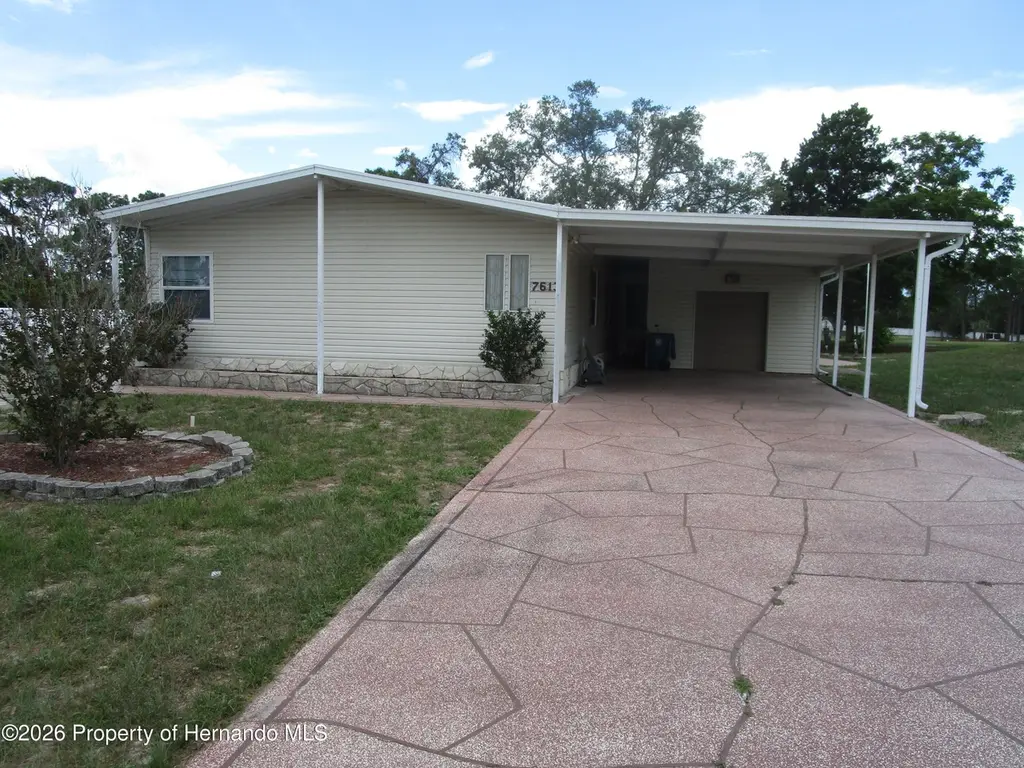 7613 Moriah Ave #6