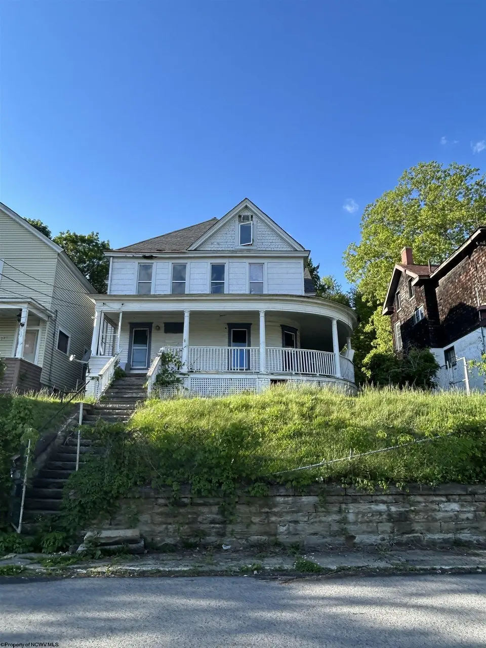 229 Watson Ave